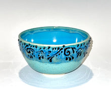 Load image into Gallery viewer, Aquamarine Slip Trailed Bowl