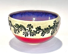 Load image into Gallery viewer, Ruby Slip Trailed Bowl