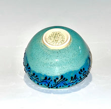 Load image into Gallery viewer, Aquamarine Slip Trailed Bowl