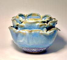 Load image into Gallery viewer, Handmade Pottery Starflower Serving Bowl