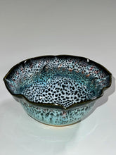 Load image into Gallery viewer, Handmade Flower Rim Bowl