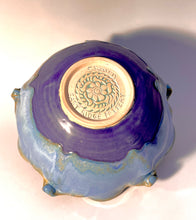 Load image into Gallery viewer, Handmade Pottery Starflower Bowl