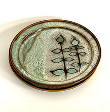 Load image into Gallery viewer, Handmade Snowy Day Lunch Plates (Set of 2)